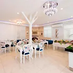 Clover Magic Altinkum Park 3*