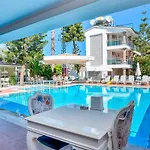 Clover Magic Altinkum Park Hotel Side
