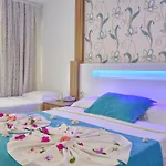 Clover Magic Altinkum Park 3* 시데