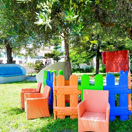 Szálloda Clover Magic Altinkum Park 3*