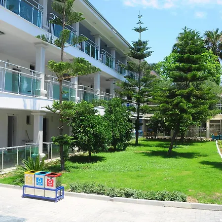 Hotel Clover Magic Altinkum Park 3*