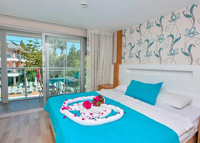 Clover Magic Altinkum Park Szálloda 3*