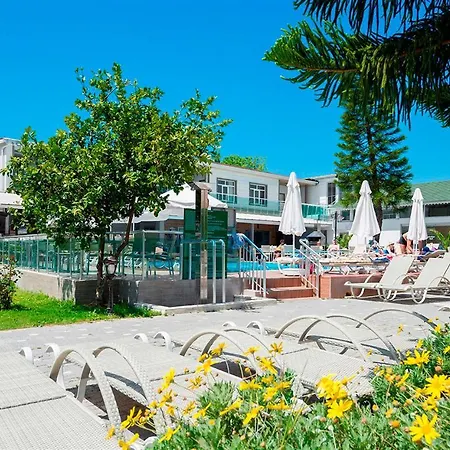 Clover Magic Altinkum Park Otel 3*
