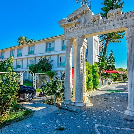 Clover Magic Altinkum Park Otel