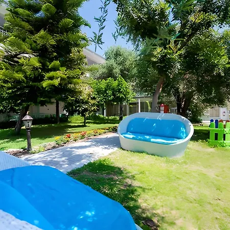 Clover Magic Altinkum Park Hotel 3*