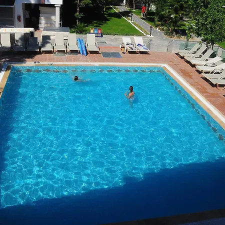 Clover Magic Altinkum Park 3* Side