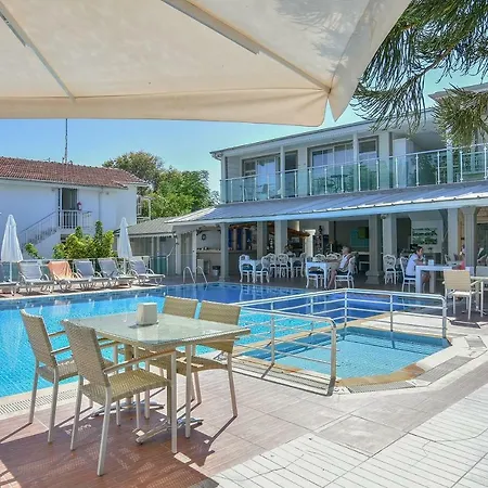 Altınkum Park 3*